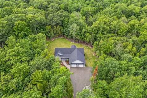 18 Crestwood Drive Orrington ME 04474