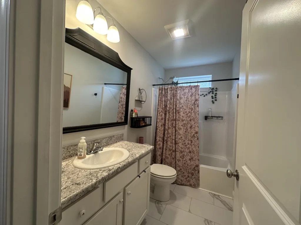 178 Independence Way Wells ME 04090