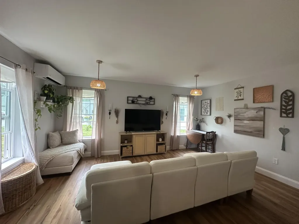 178 Independence Way Wells ME 04090