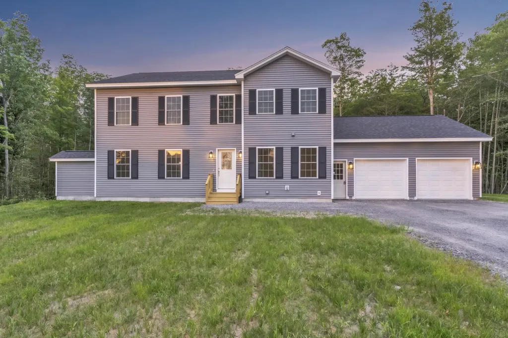 19 Pleasant Road Sidney ME 04330