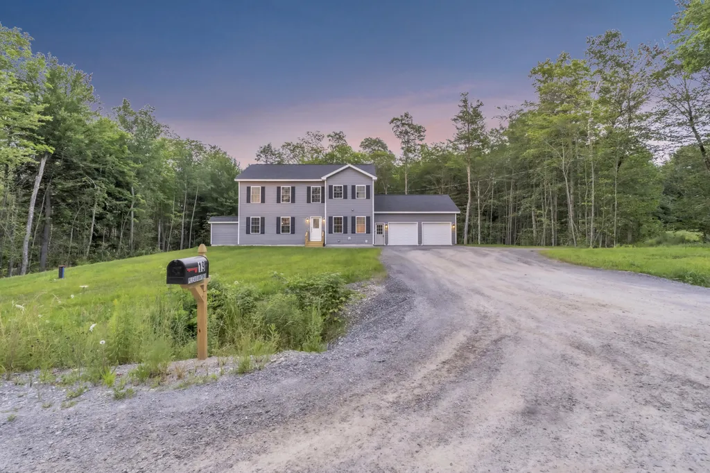 19 Pleasant Road Sidney ME 04330