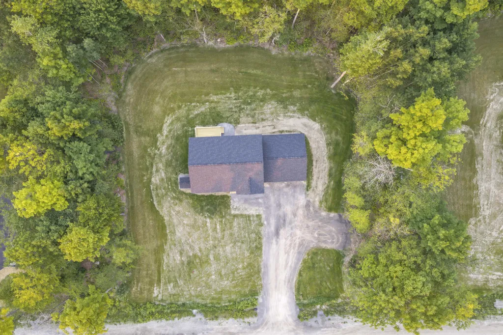 19 Pleasant Road Sidney ME 04330