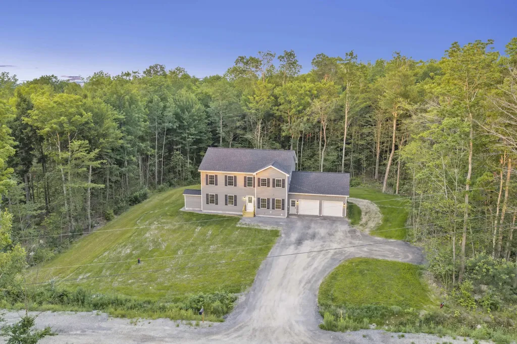19 Pleasant Road Sidney ME 04330