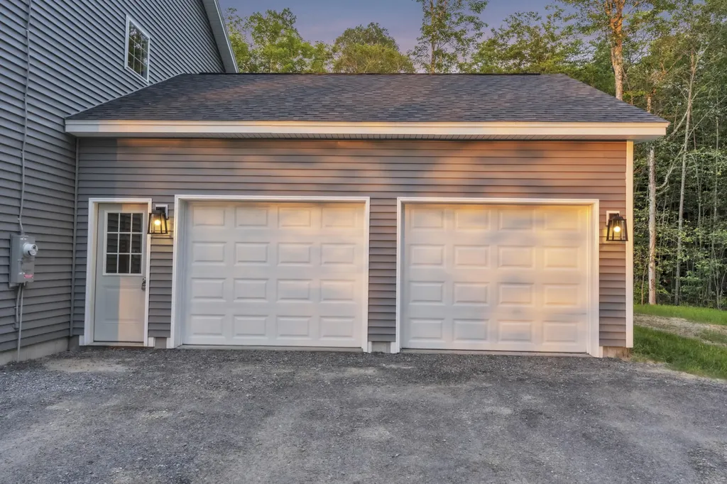 19 Pleasant Road Sidney ME 04330