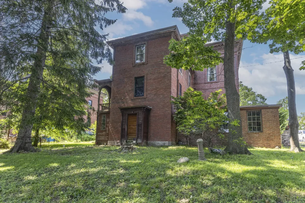 300 Danforth Street Portland ME 04102