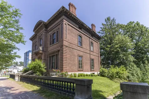 300 Danforth Street Portland ME 04102