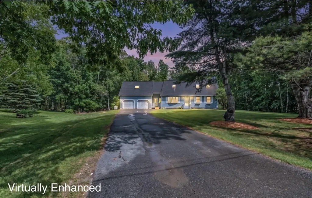 35 Beech Grove Avenue Glenburn ME 04401