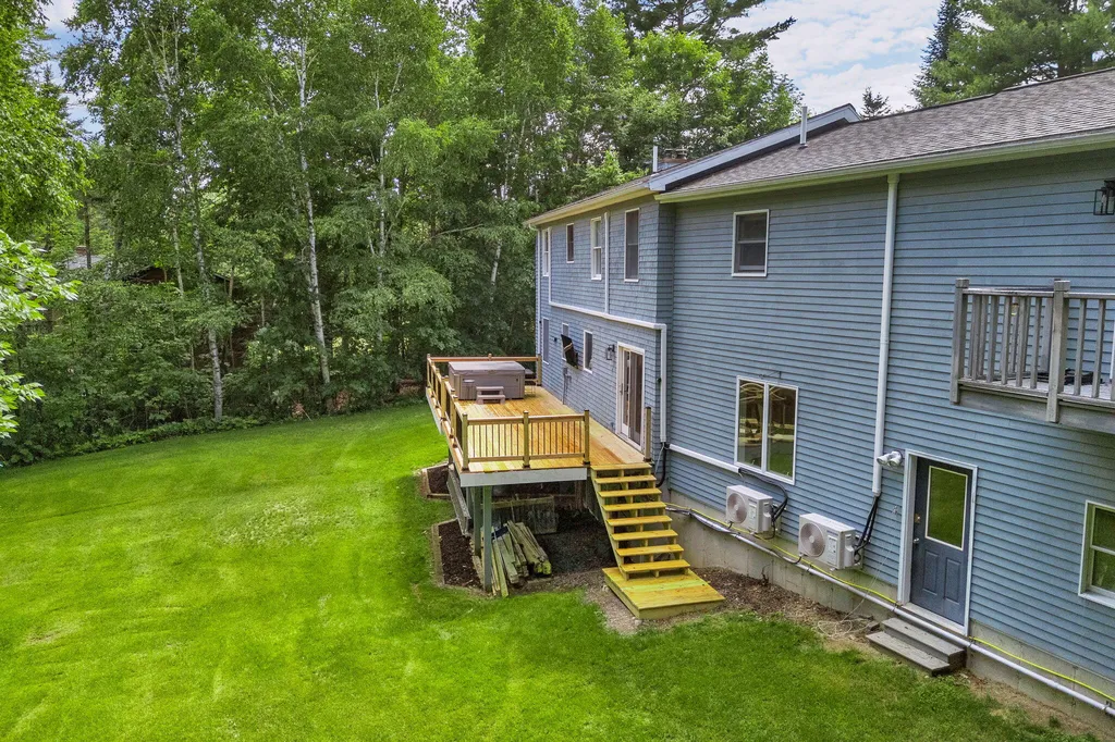 35 Beech Grove Avenue Glenburn ME 04401