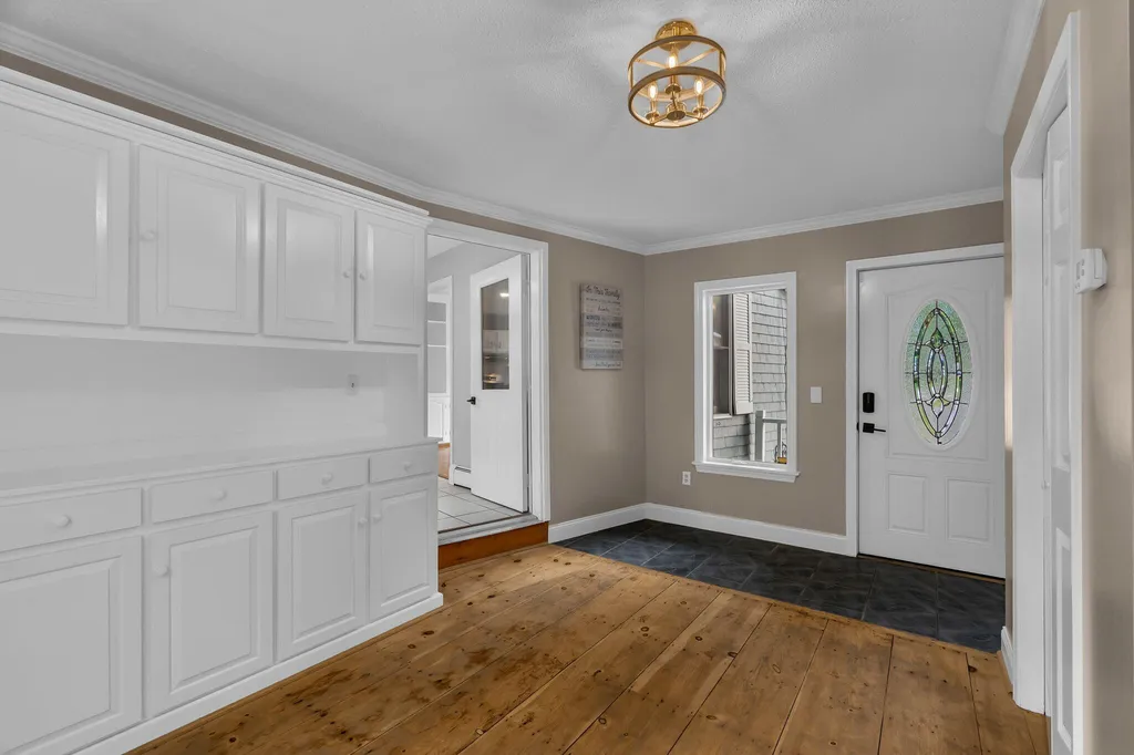 35 Beech Grove Avenue Glenburn ME 04401