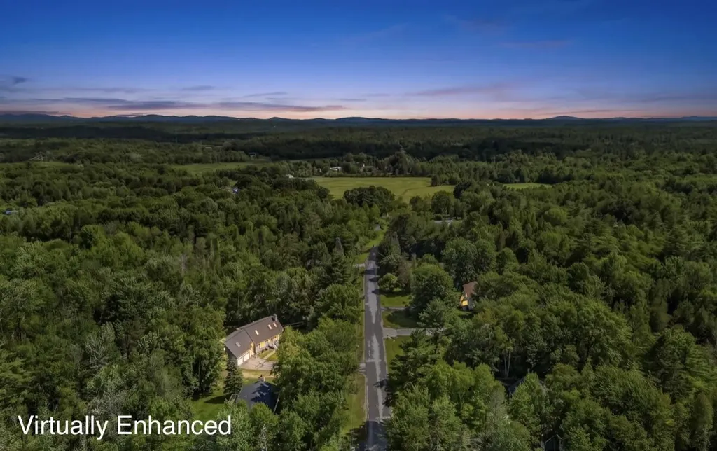 35 Beech Grove Avenue Glenburn ME 04401
