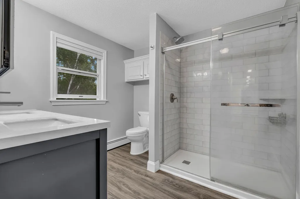 35 Beech Grove Avenue Glenburn ME 04401