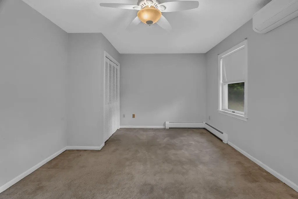 35 Beech Grove Avenue Glenburn ME 04401