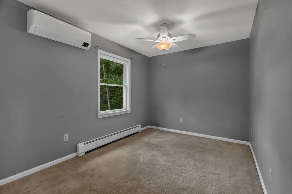 35 Beech Grove Avenue Glenburn ME 04401