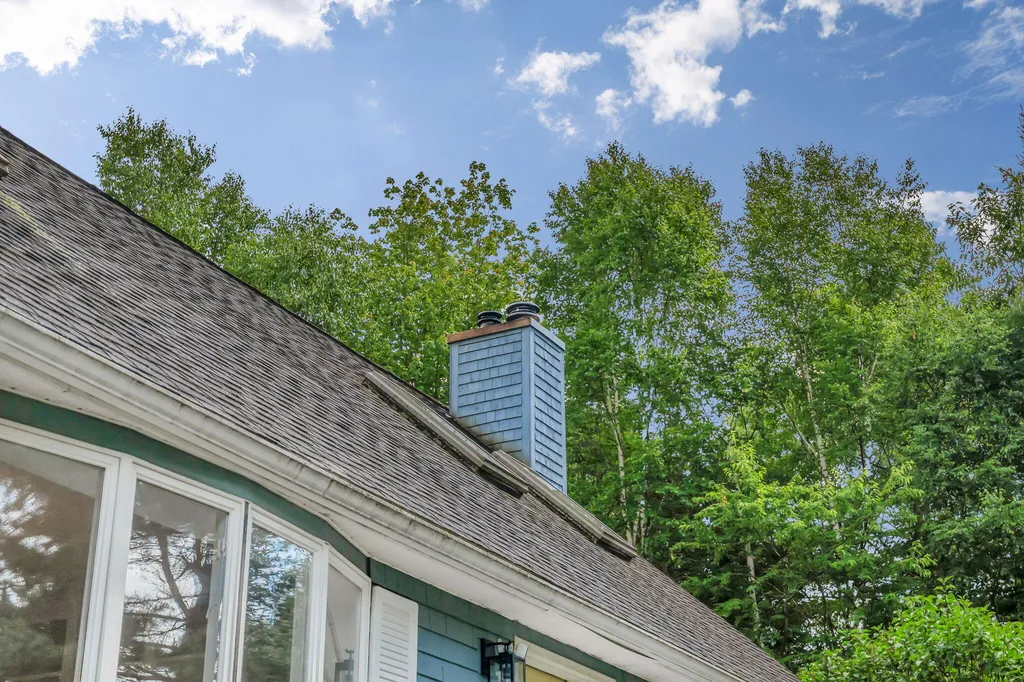 35 Beech Grove Avenue Glenburn ME 04401