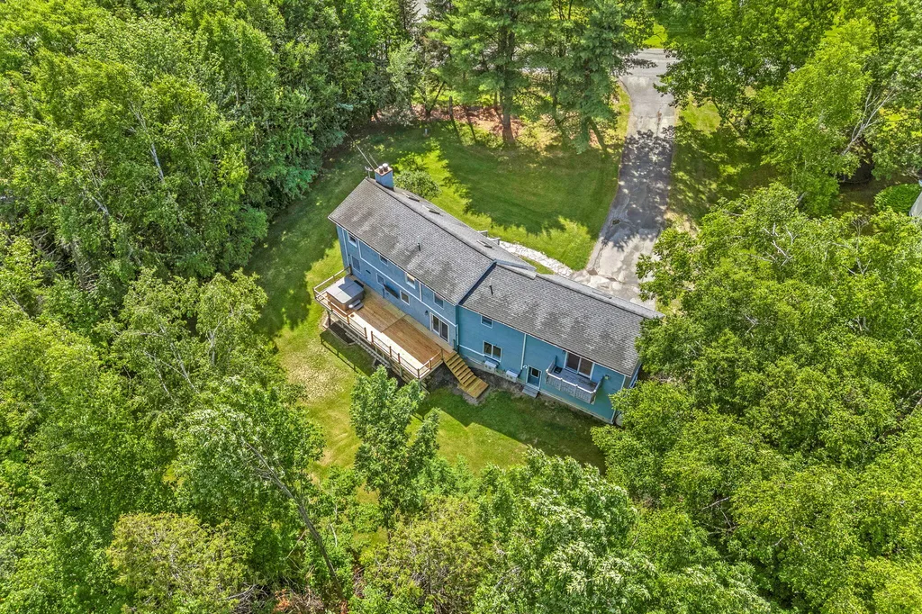35 Beech Grove Avenue Glenburn ME 04401