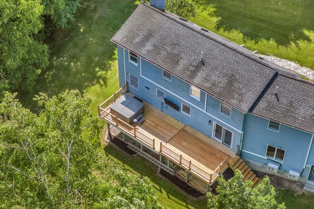 35 Beech Grove Avenue Glenburn ME 04401
