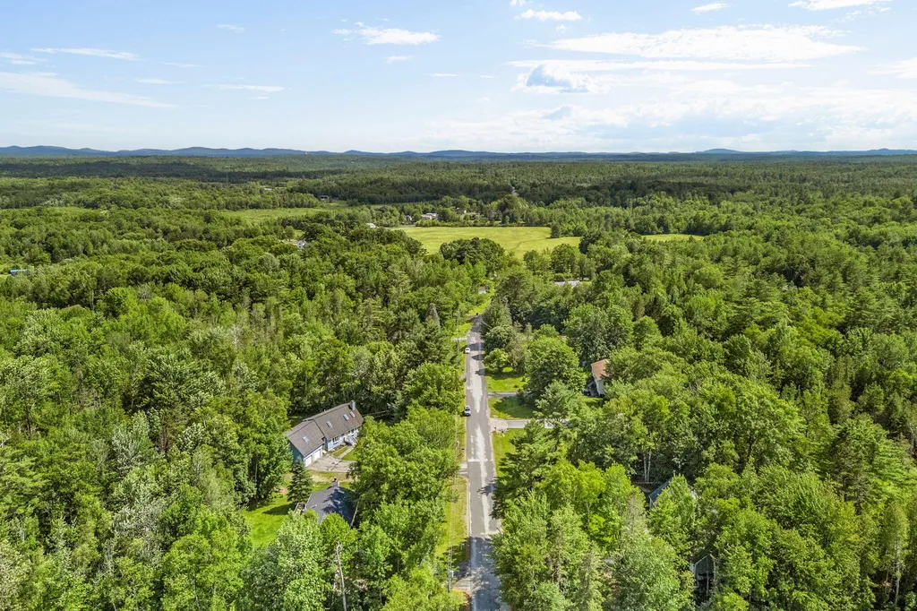 35 Beech Grove Avenue Glenburn ME 04401