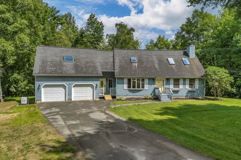 35 Beech Grove Avenue Glenburn ME 04401
