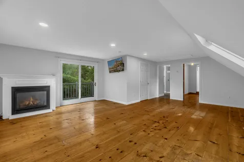 35 Beech Grove Avenue Glenburn ME 04401