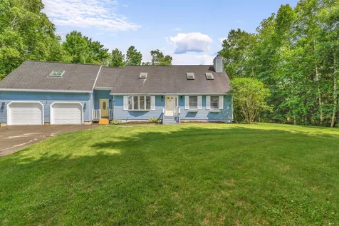 35 Beech Grove Avenue Glenburn ME 04401