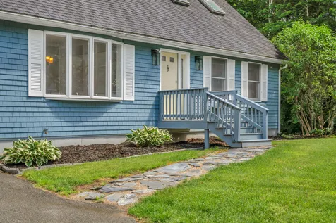 35 Beech Grove Avenue Glenburn ME 04401