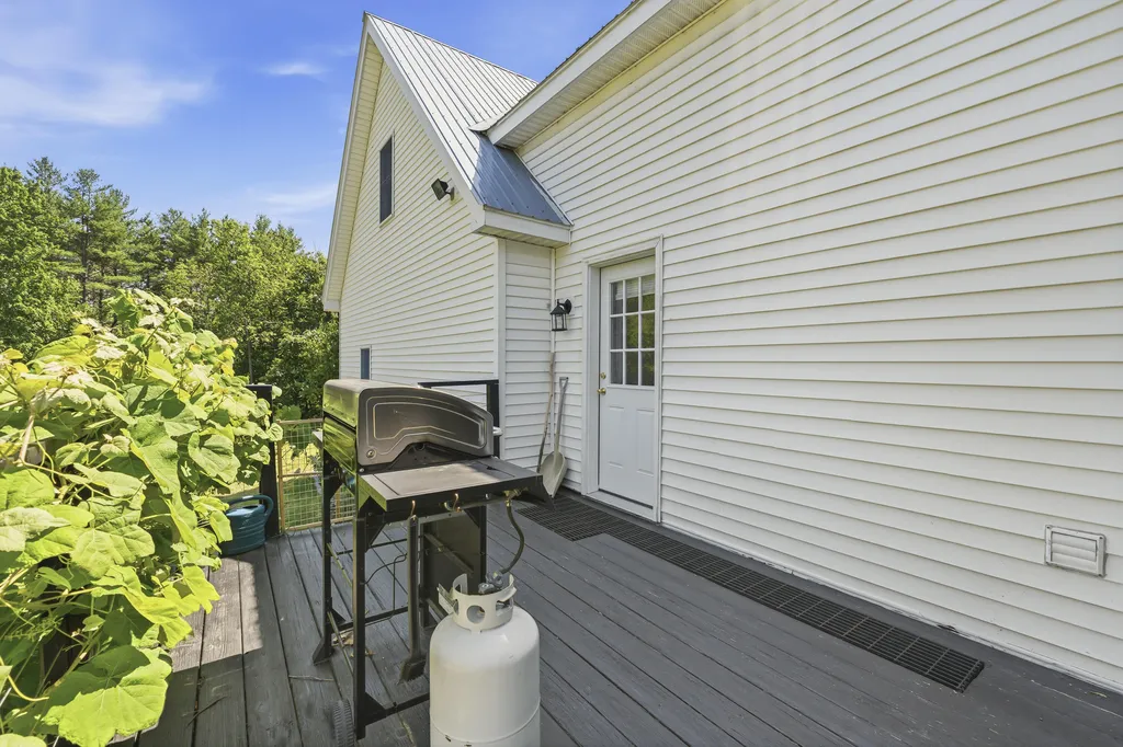 500 Pequawket Trail Brownfield ME 04010