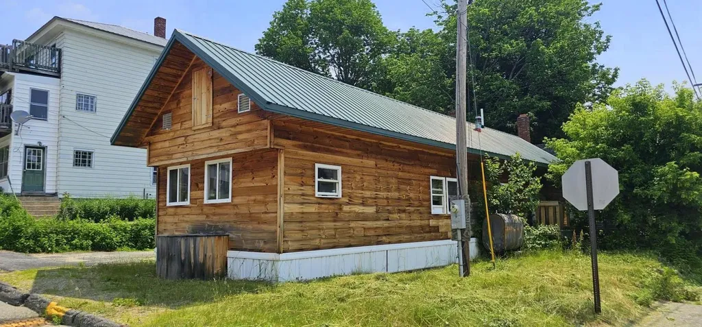 248 Pine Street Rumford ME 04276