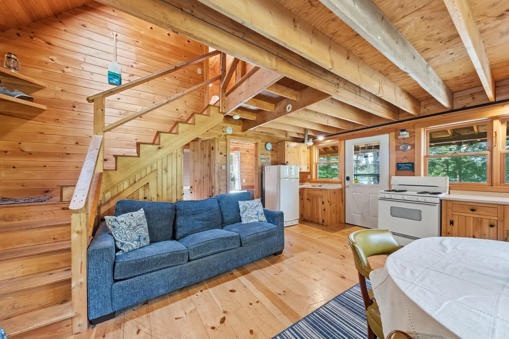660 Sprague Road Waldoboro ME 04572