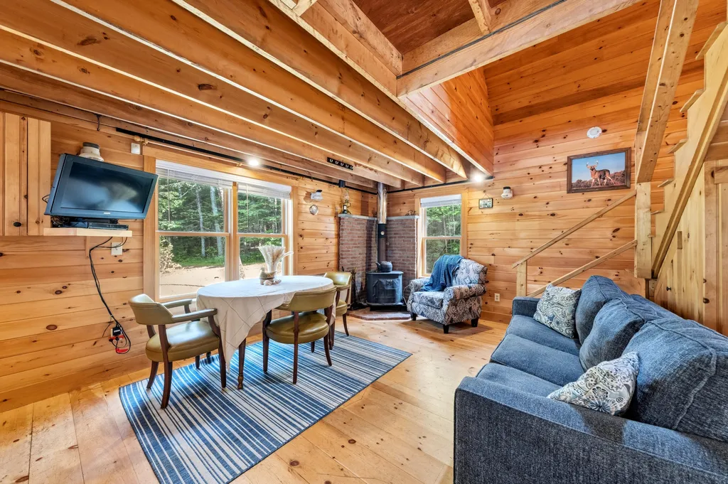 660 Sprague Road Waldoboro ME 04572