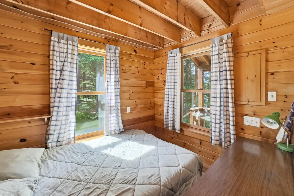 660 Sprague Road Waldoboro ME 04572