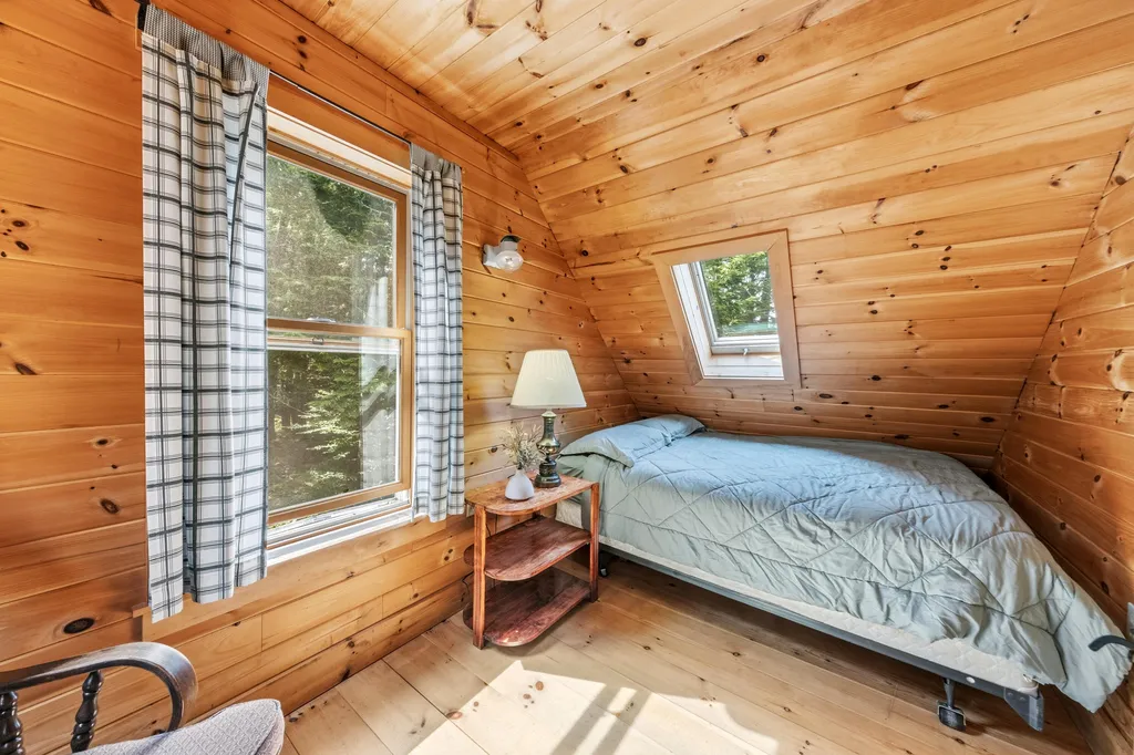 660 Sprague Road Waldoboro ME 04572