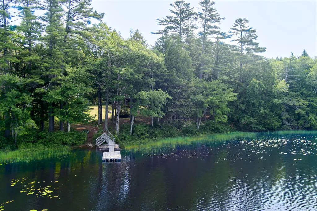 660 Sprague Road Waldoboro ME 04572