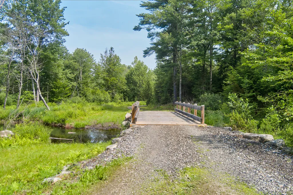660 Sprague Road Waldoboro ME 04572