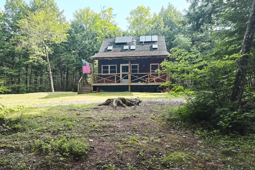 660 Sprague Road Waldoboro ME 04572