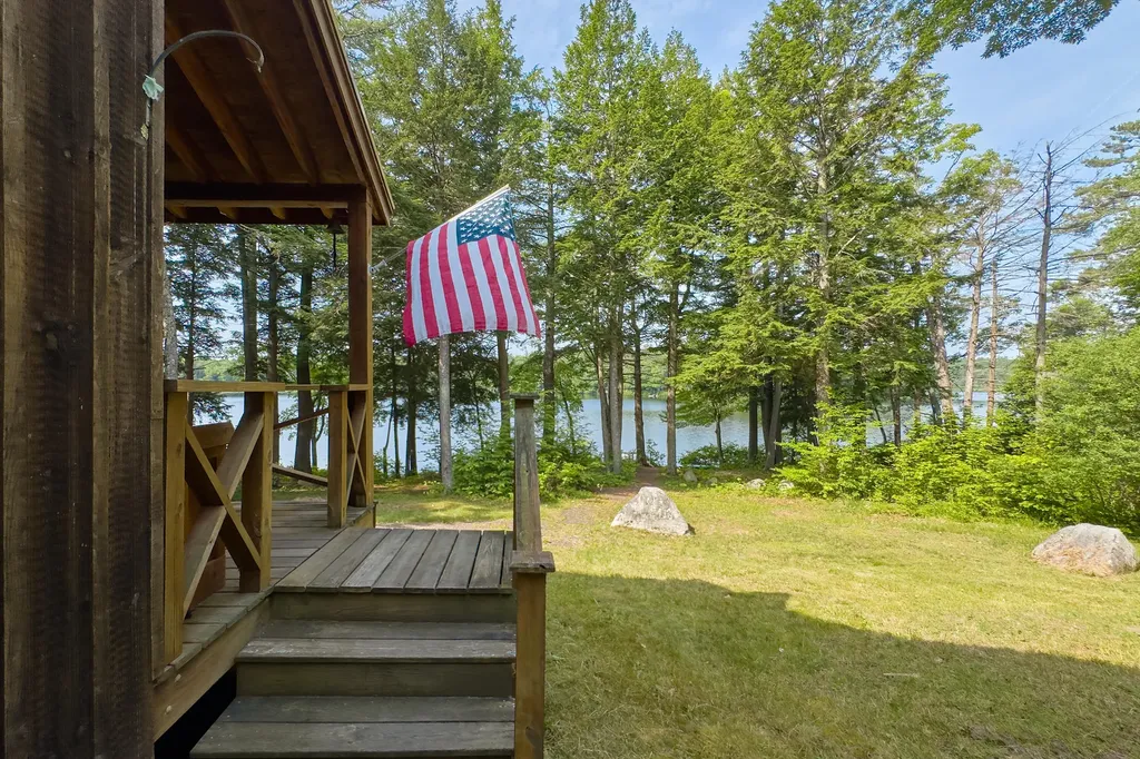 660 Sprague Road Waldoboro ME 04572