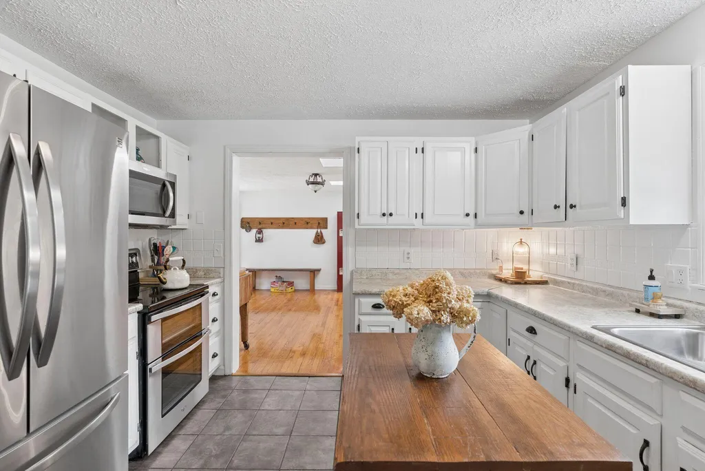 672 Park Street Livermore Falls ME 04254