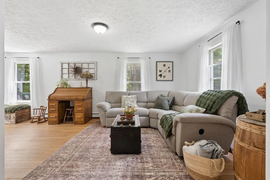 672 Park Street Livermore Falls ME 04254