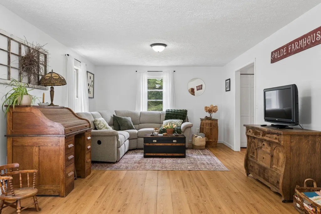672 Park Street Livermore Falls ME 04254