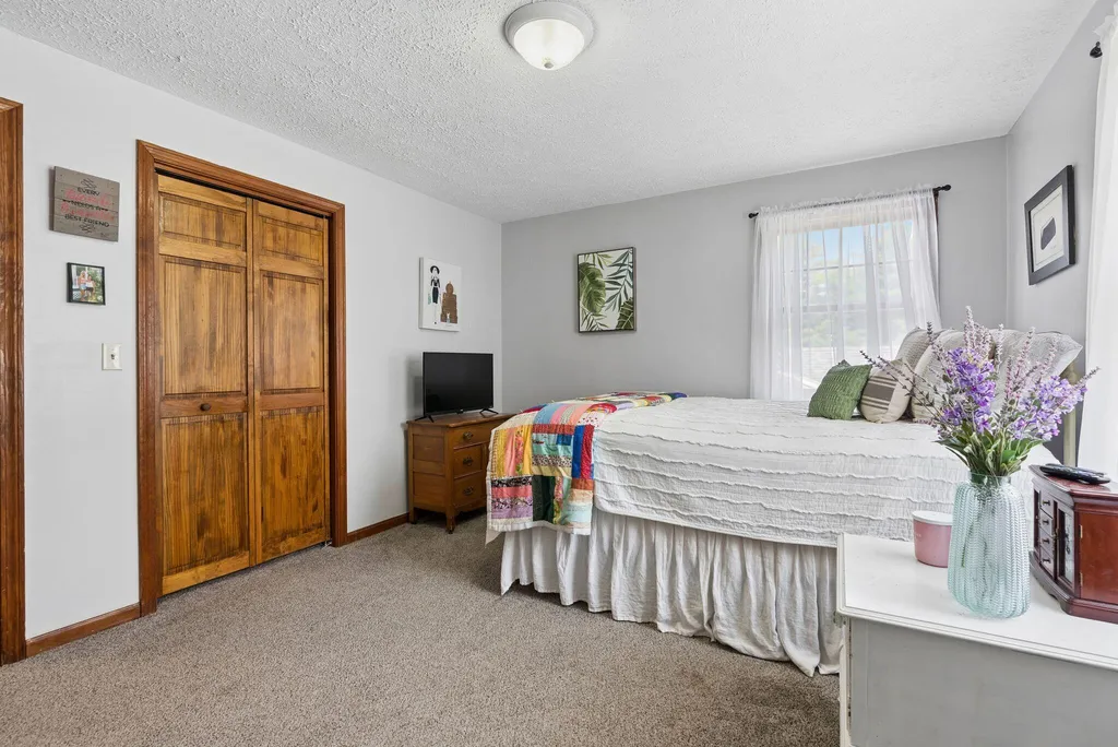 672 Park Street Livermore Falls ME 04254