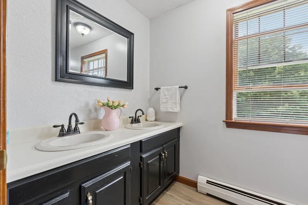 672 Park Street Livermore Falls ME 04254