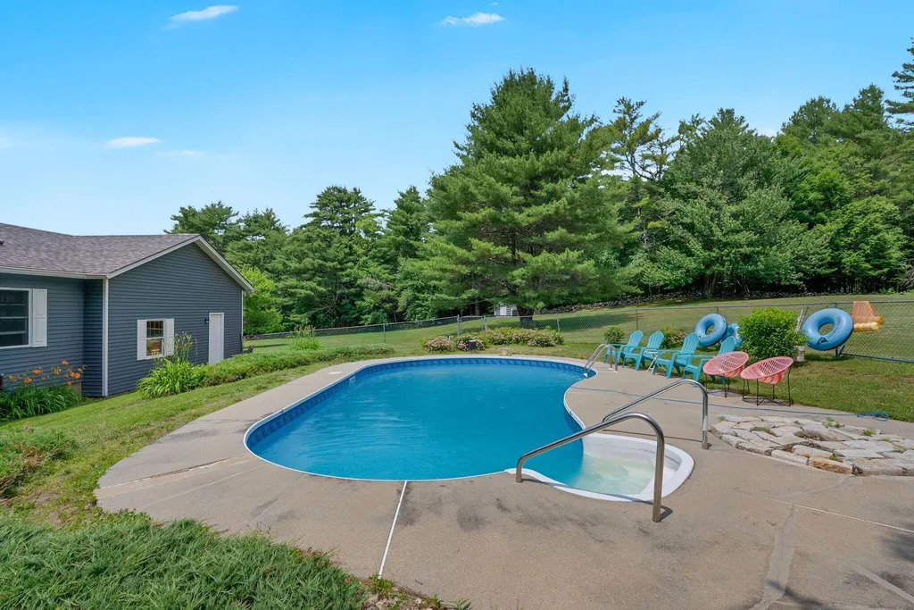 672 Park Street Livermore Falls ME 04254