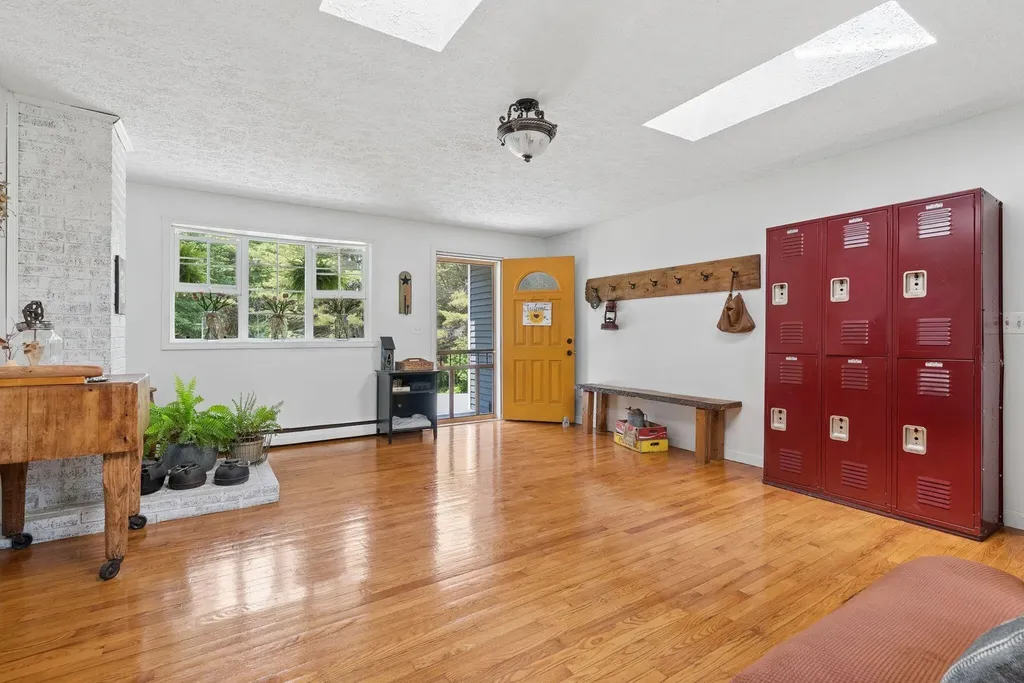 672 Park Street Livermore Falls ME 04254