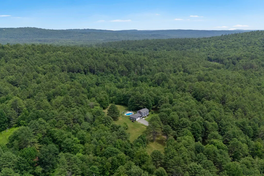 672 Park Street Livermore Falls ME 04254