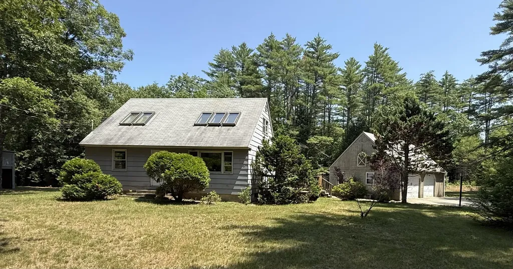 285 Manchester Road Standish ME 04085