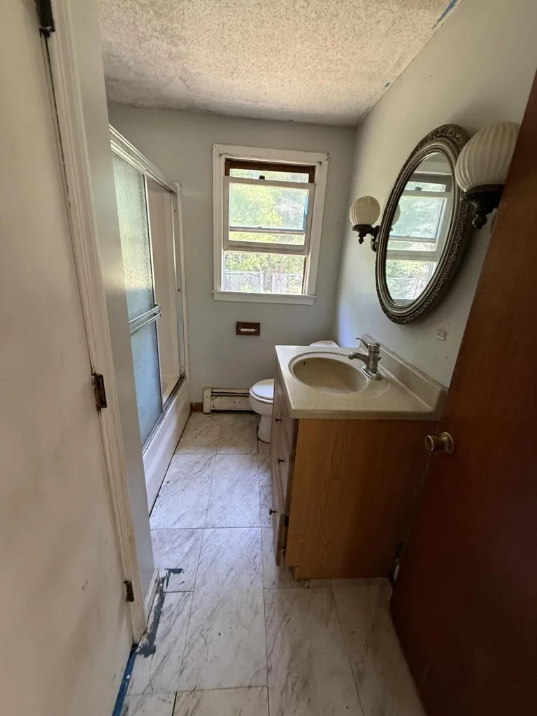 285 Manchester Road Standish ME 04085