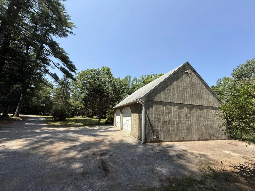 285 Manchester Road Standish ME 04085