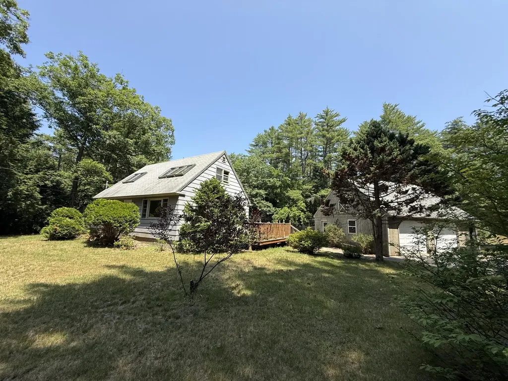 285 Manchester Road Standish ME 04085