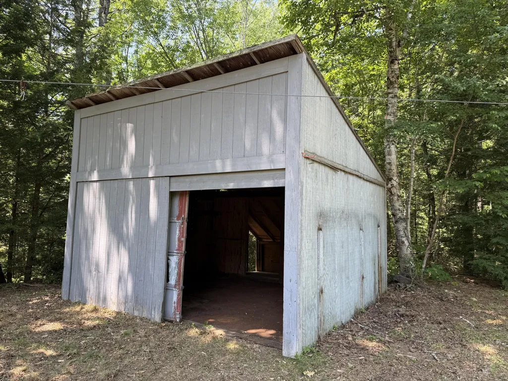 285 Manchester Road Standish ME 04085