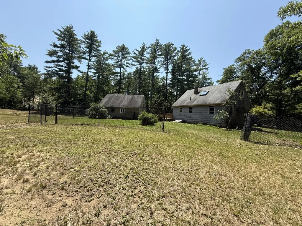 285 Manchester Road Standish ME 04085