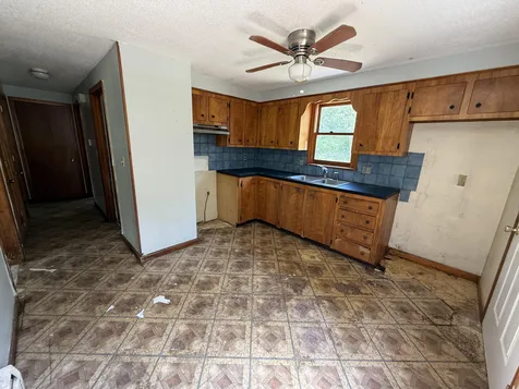285 Manchester Road Standish ME 04085